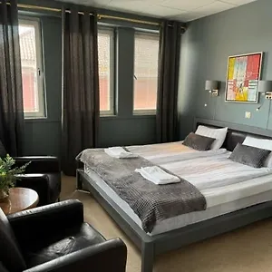 3* Hotel Expo